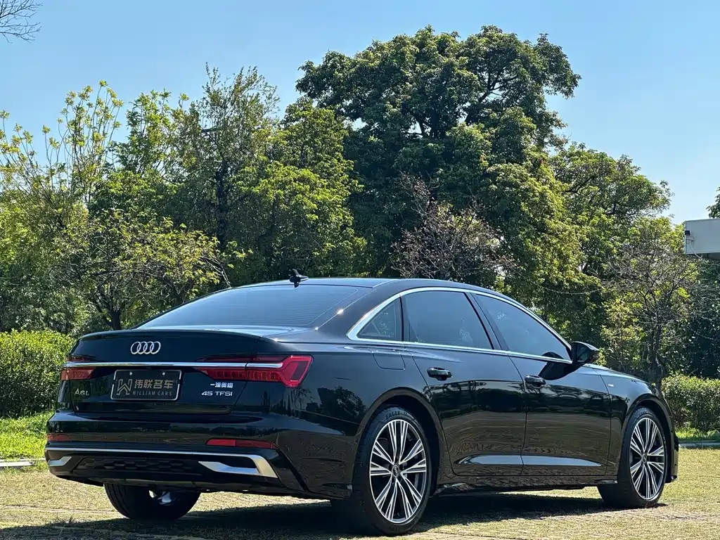 Audi A6L — миниатюра 6