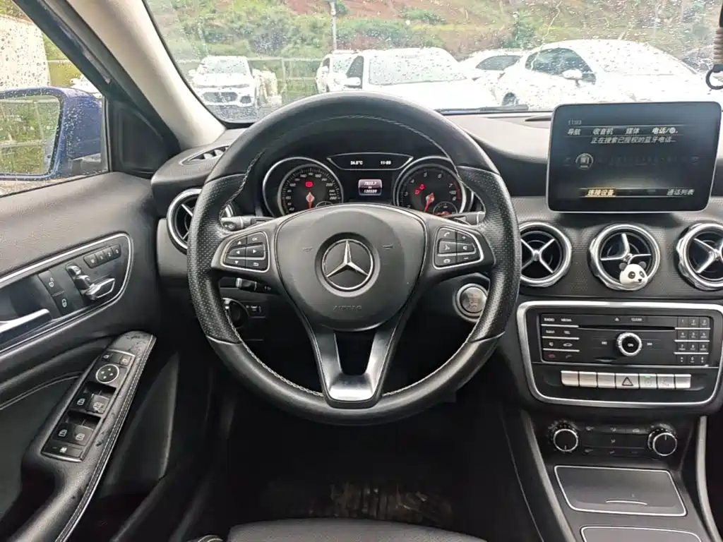 Mercedes-Benz GLA — миниатюра 11