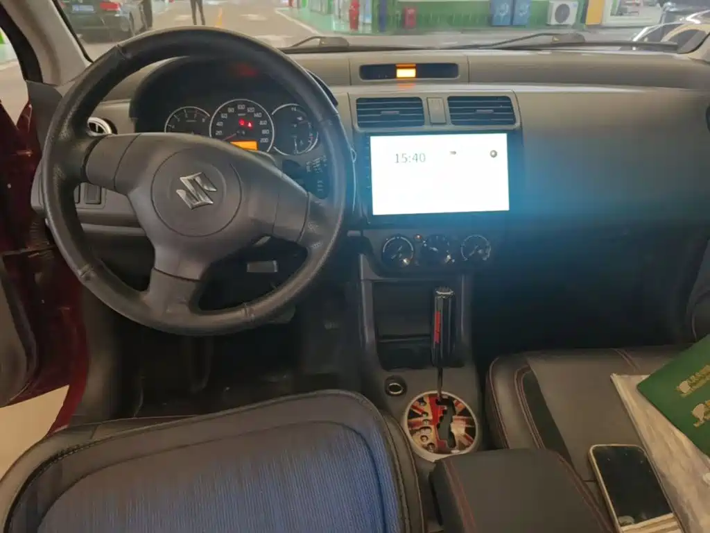 Suzuki Swift — миниатюра 10