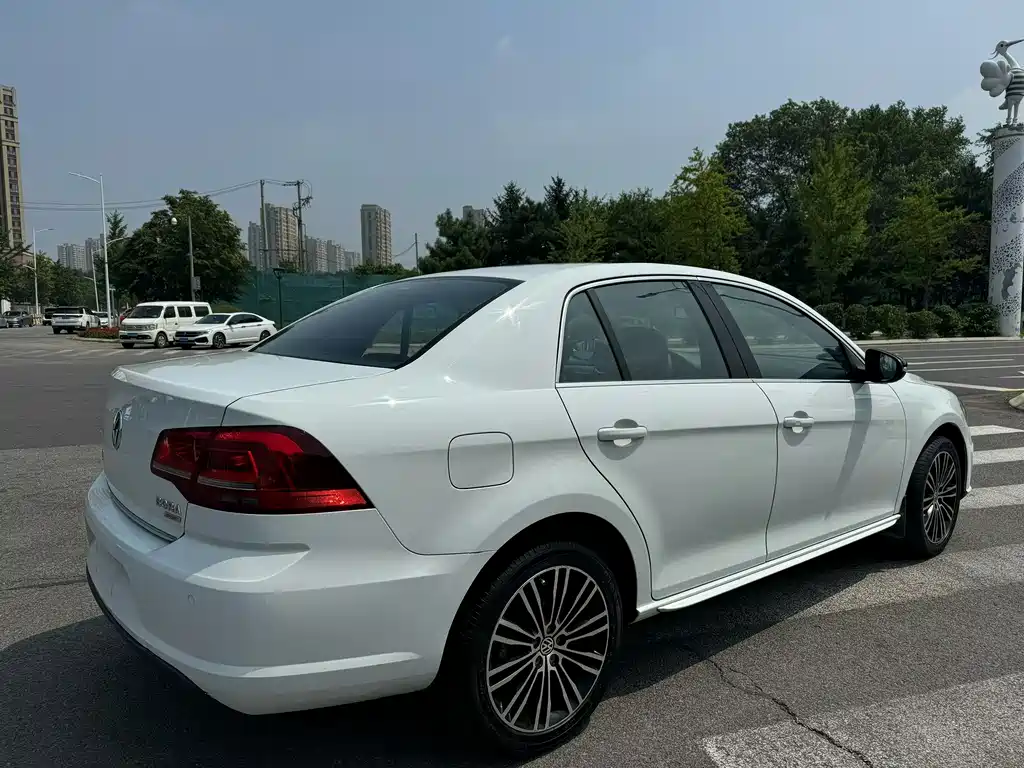 Volkswagen Bora — миниатюра 7