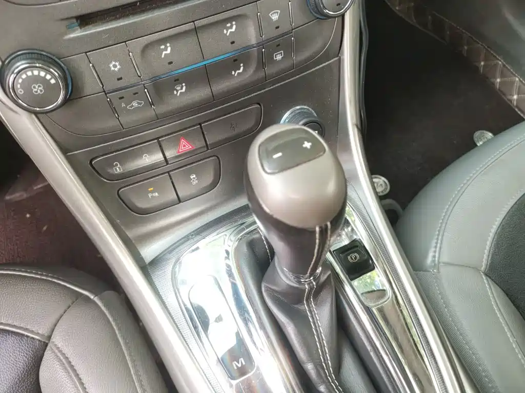 Chevrolet Malibu — миниатюра 10