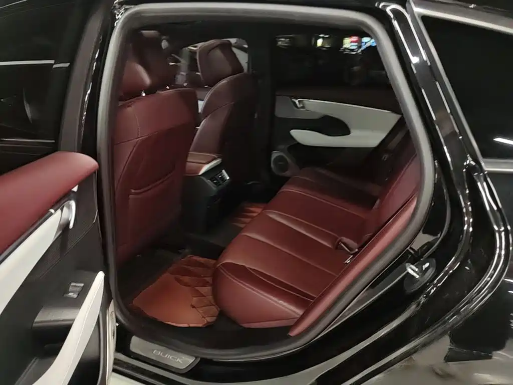 Buick LaCrosse — миниатюра 17