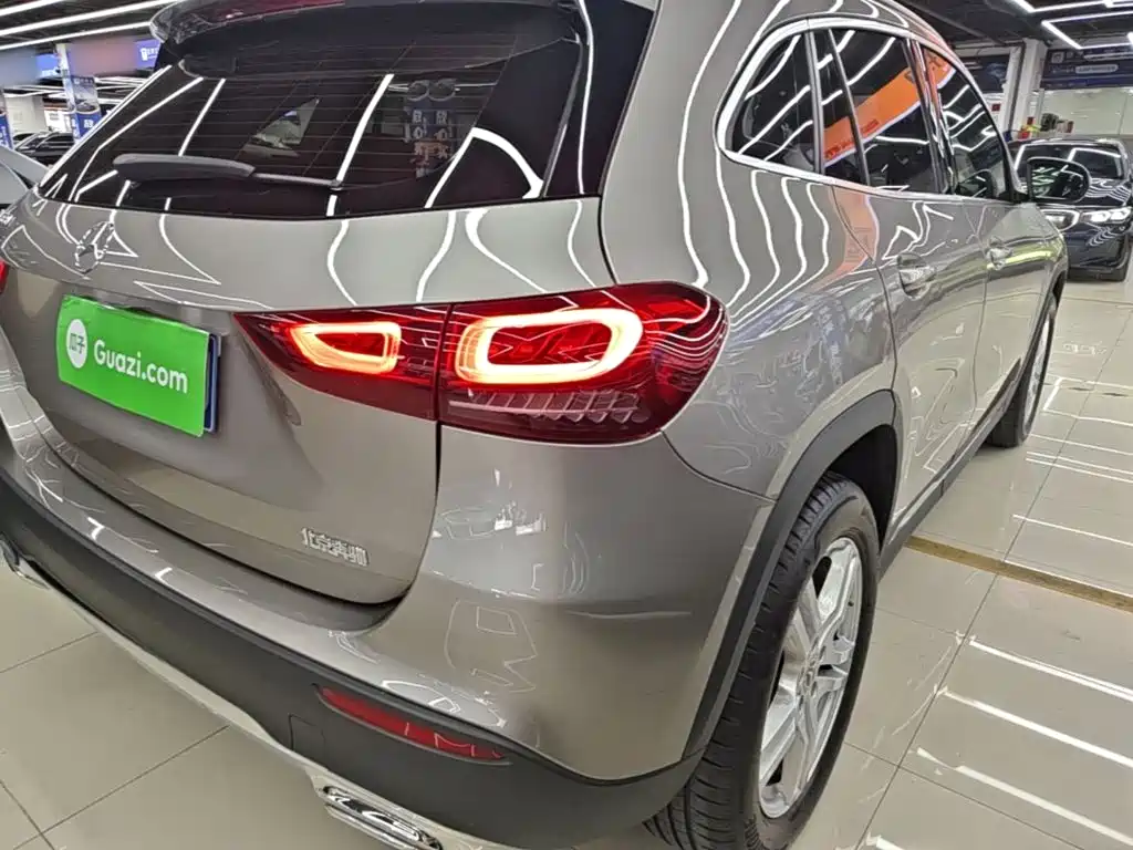Mercedes-Benz GLA — миниатюра 8
