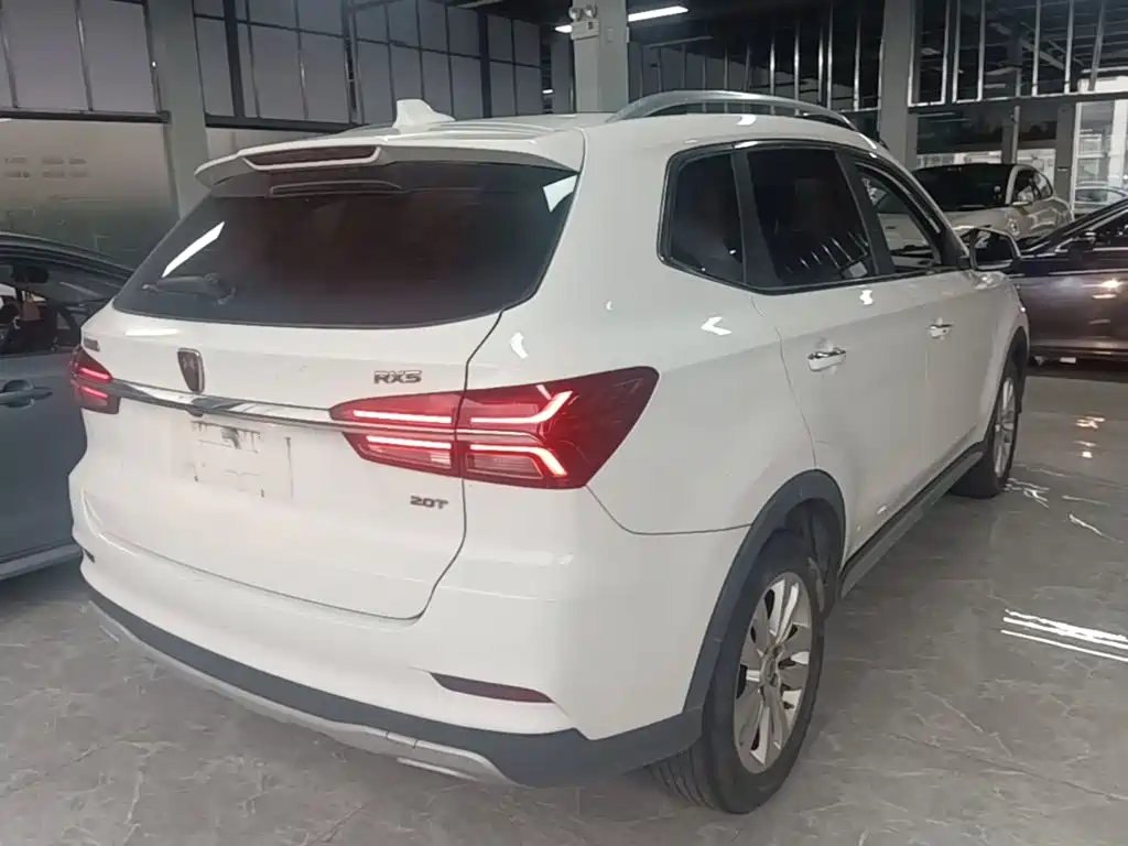 Roewe RX5 — миниатюра 7