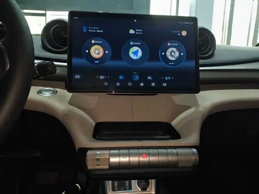 BYD Dolphin — миниатюра 13