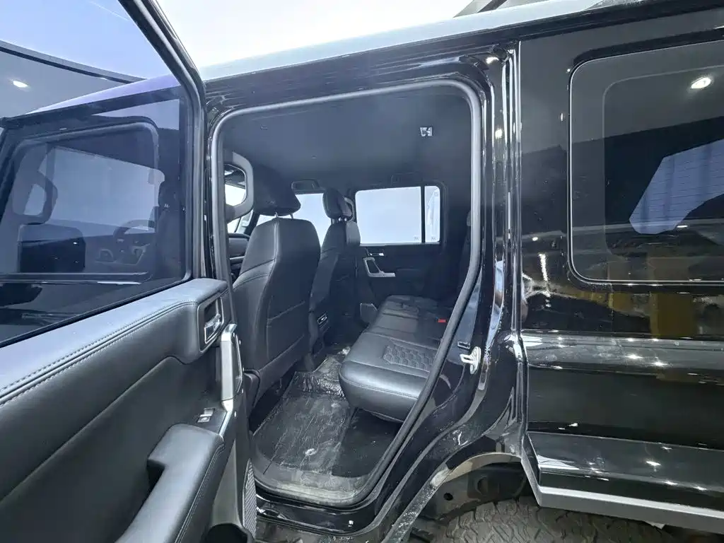 212 212 T01 — миниатюра 13