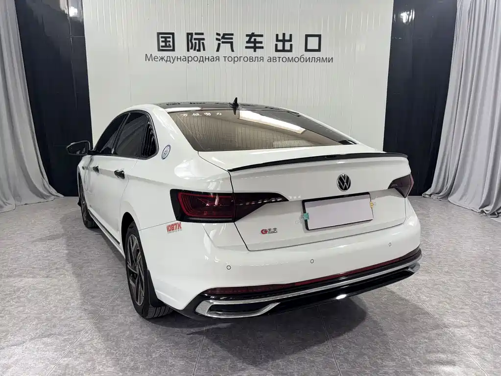 Volkswagen Sagitar — миниатюра 5