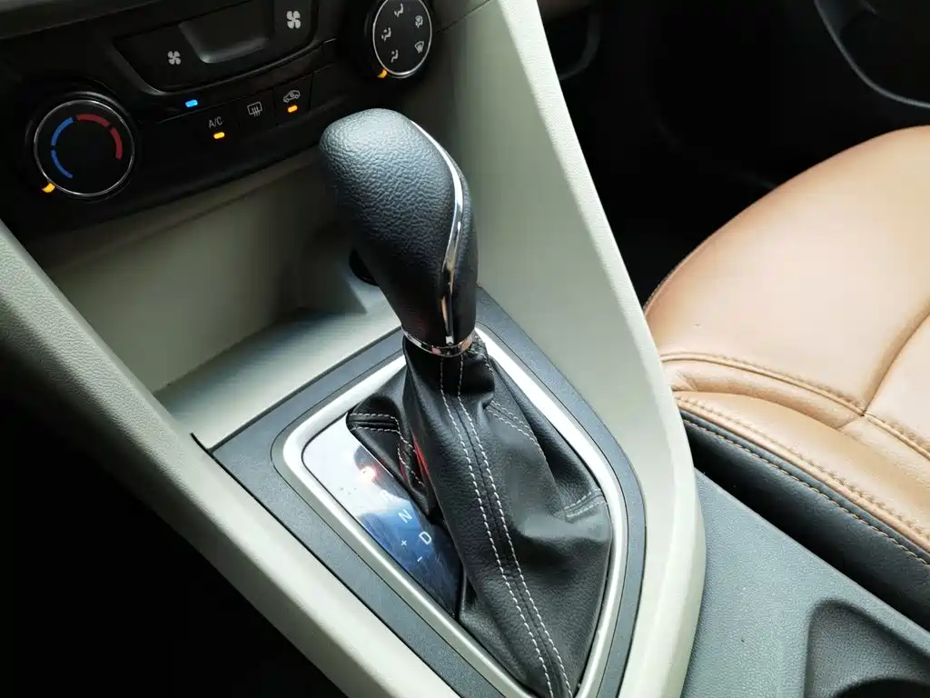 Buick Excelle — миниатюра 13