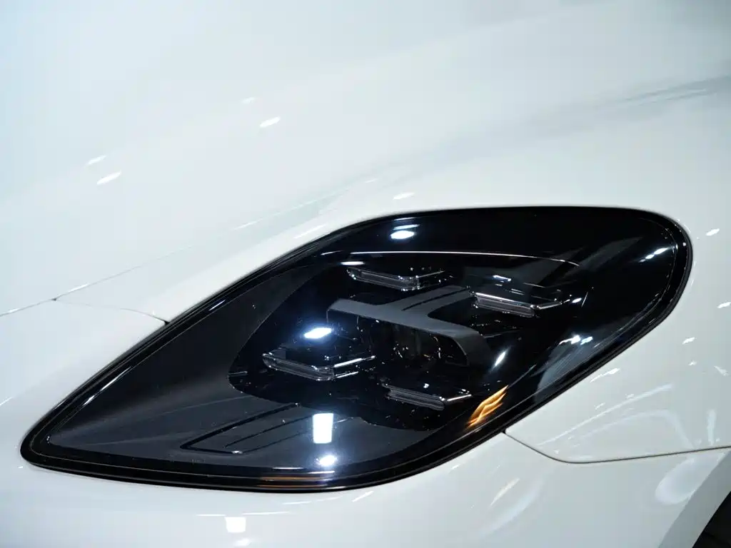 Porsche Panamera — миниатюра 51
