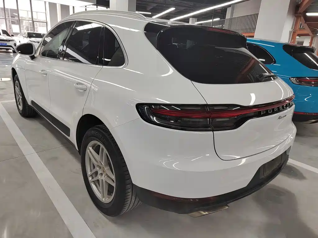 Porsche Macan — миниатюра 13