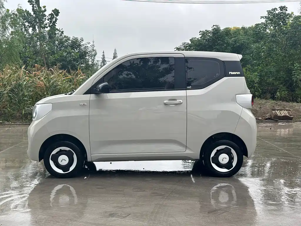 Wuling MINIEV — миниатюра 3