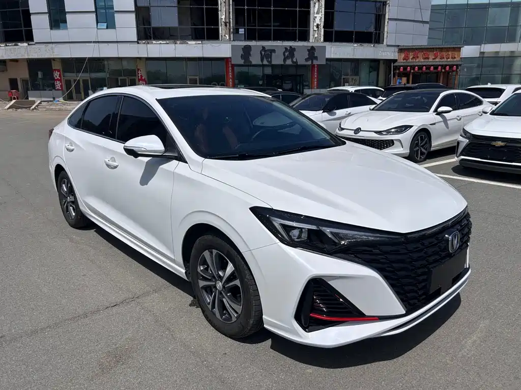 Changan Eado — миниатюра 3
