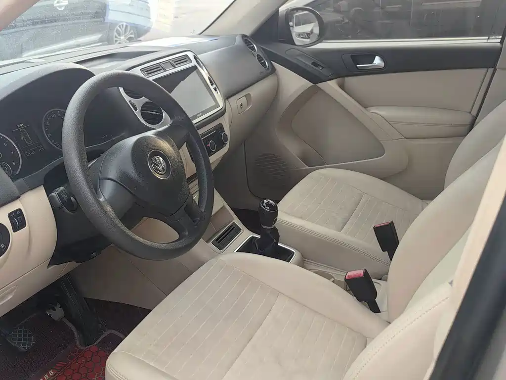 Volkswagen Tiguan — миниатюра 3