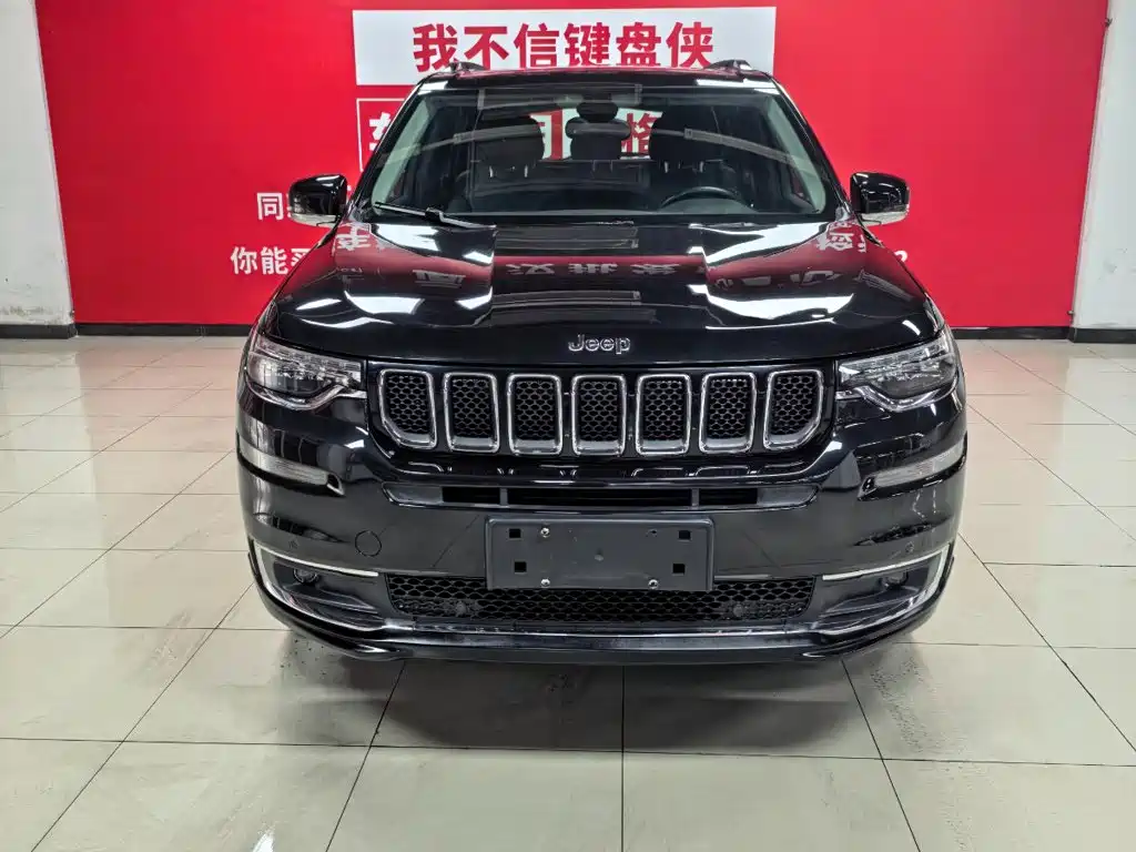 Jeep Commander — миниатюра 3
