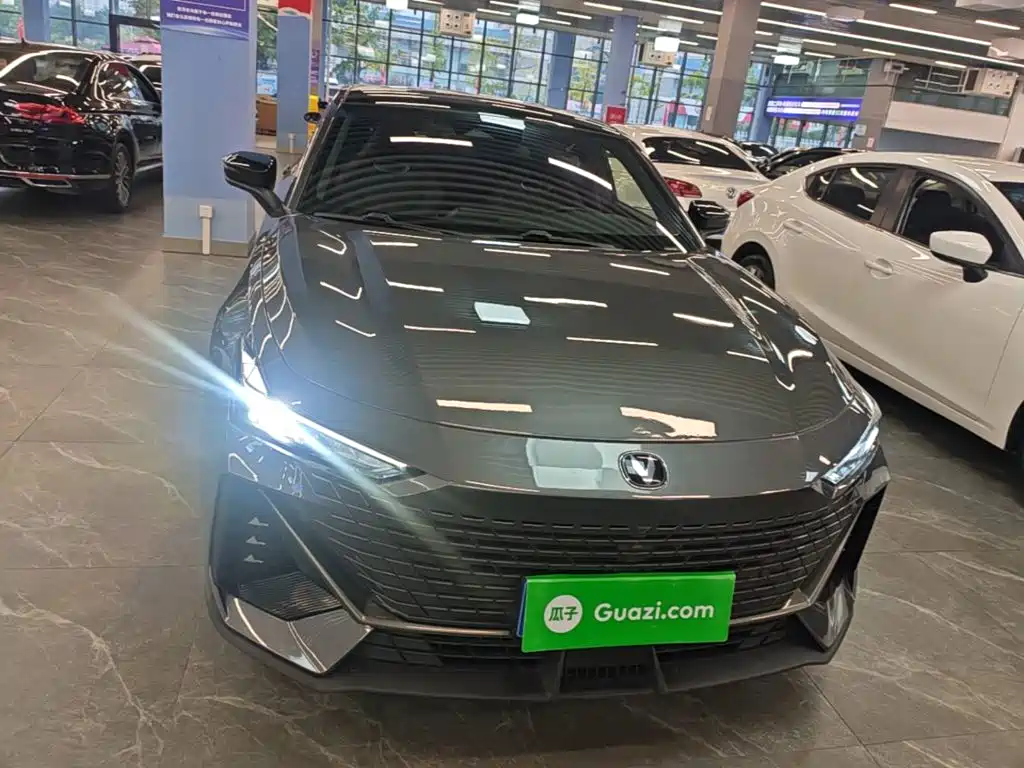 Changan UNI-V — миниатюра 3