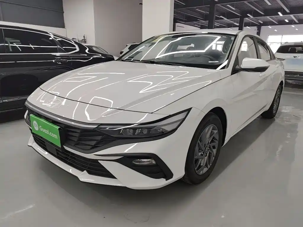 Hyundai Elantra — миниатюра 2