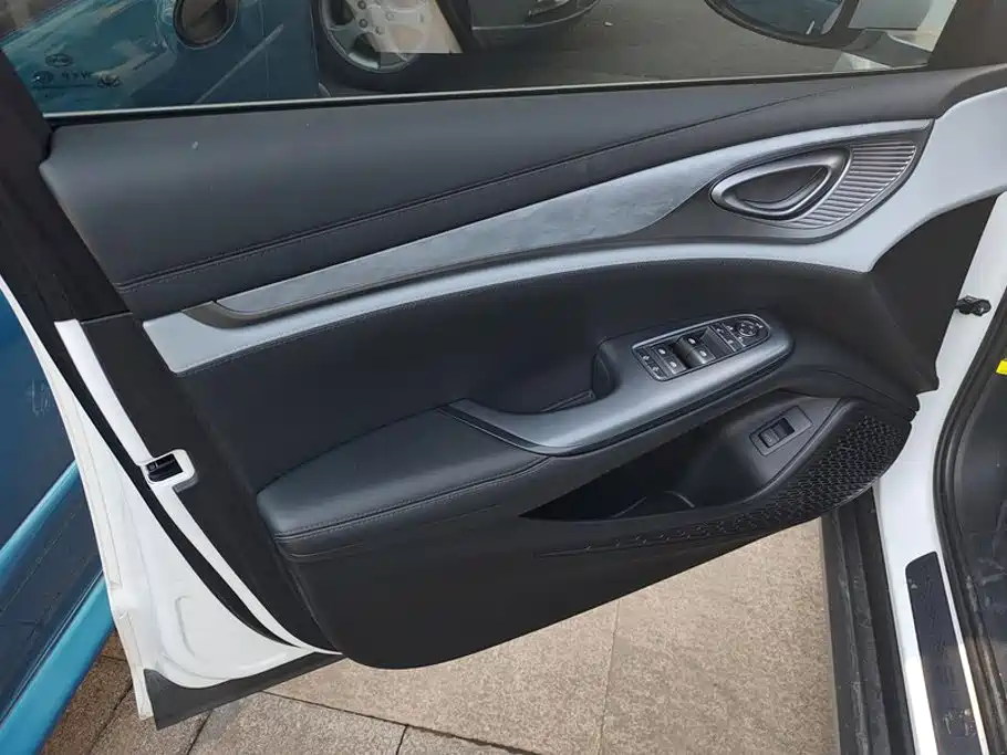 BYD Seal — миниатюра 7