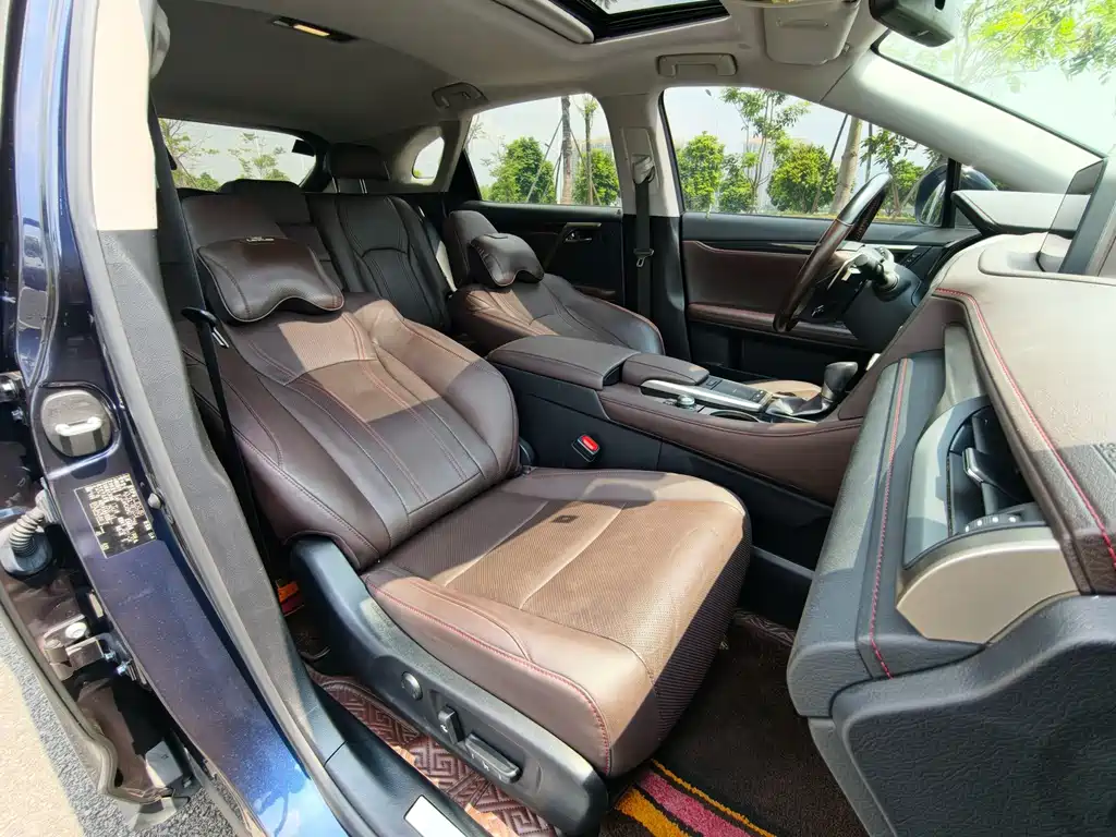 Lexus RX — миниатюра 16