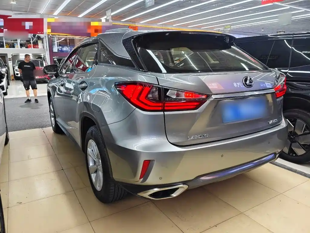 Lexus RX — миниатюра 5