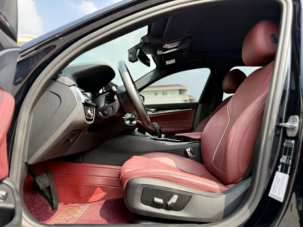 BMW 5 Series — миниатюра 17