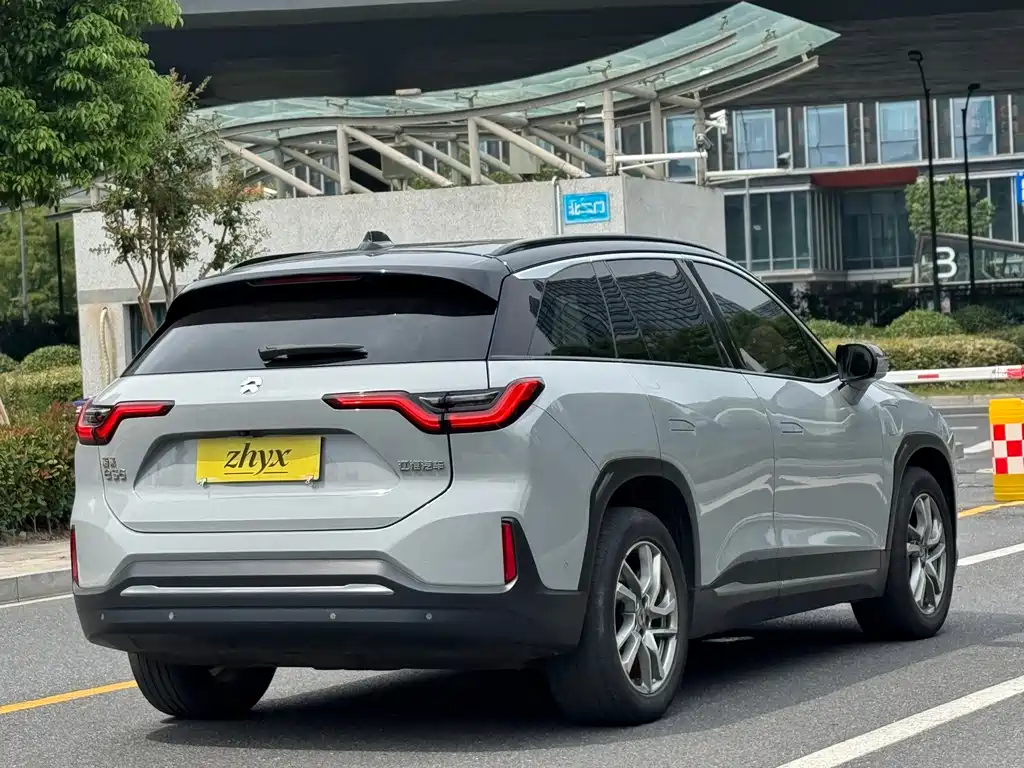 NIO ES6 — миниатюра 7