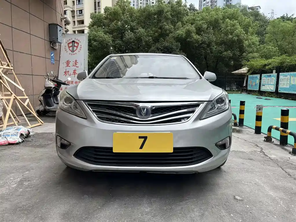 Changan Eado — миниатюра 2