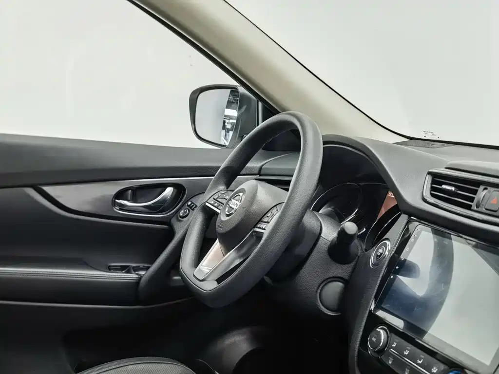 Nissan X-Trail — миниатюра 22