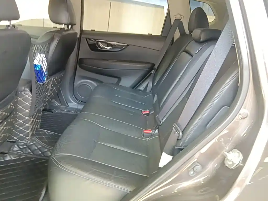 Nissan X-Trail — миниатюра 17