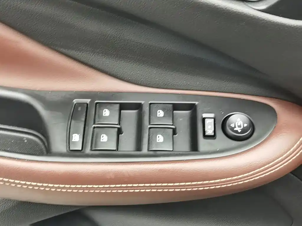 Buick Envision Plus — миниатюра 9