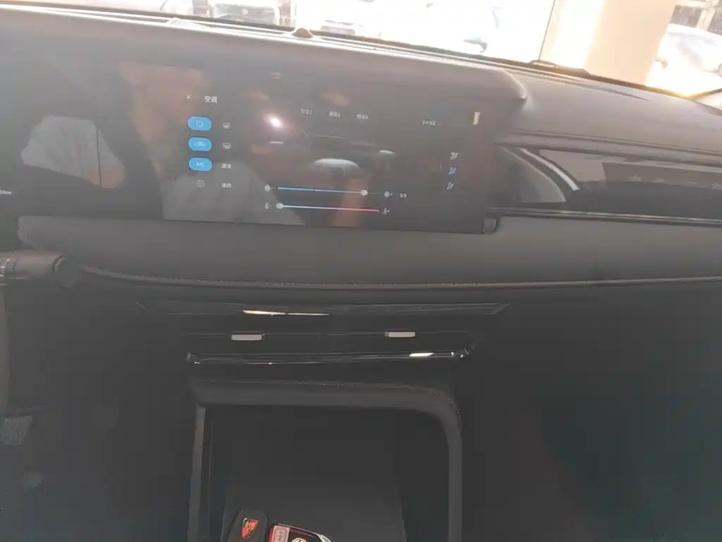 Roewe i5 — миниатюра 13