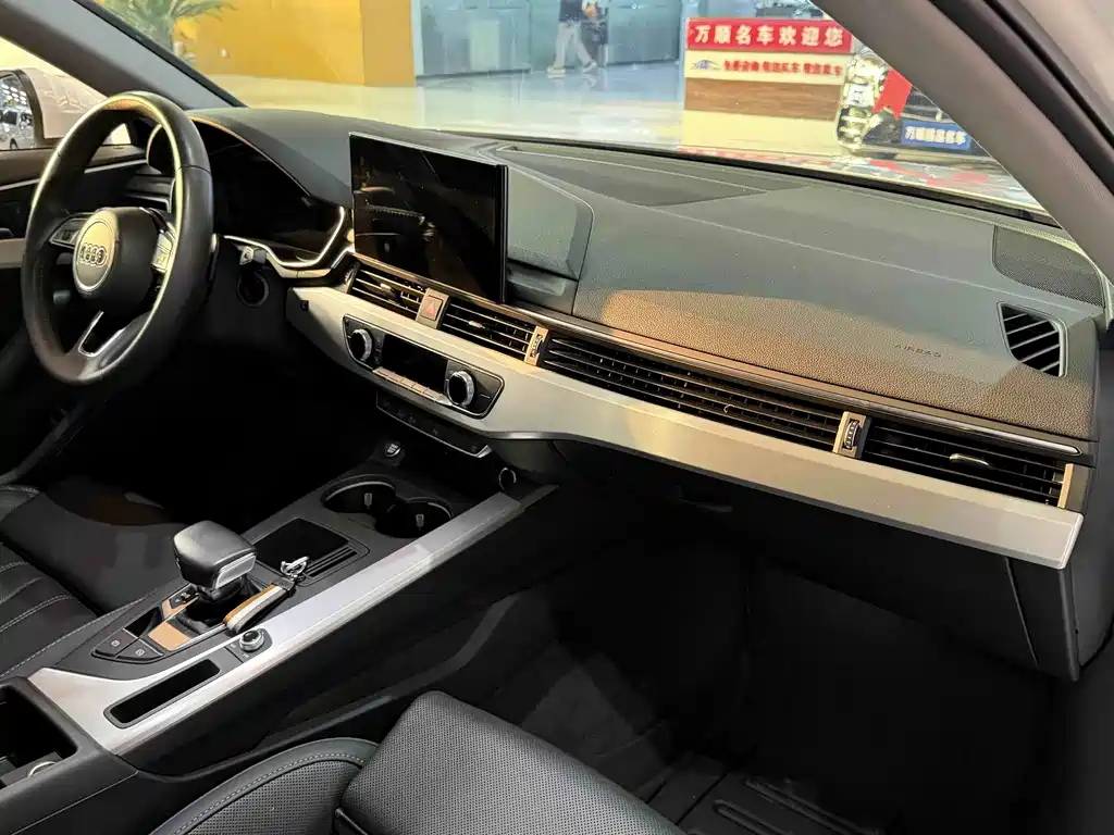 Audi A4L — миниатюра 16