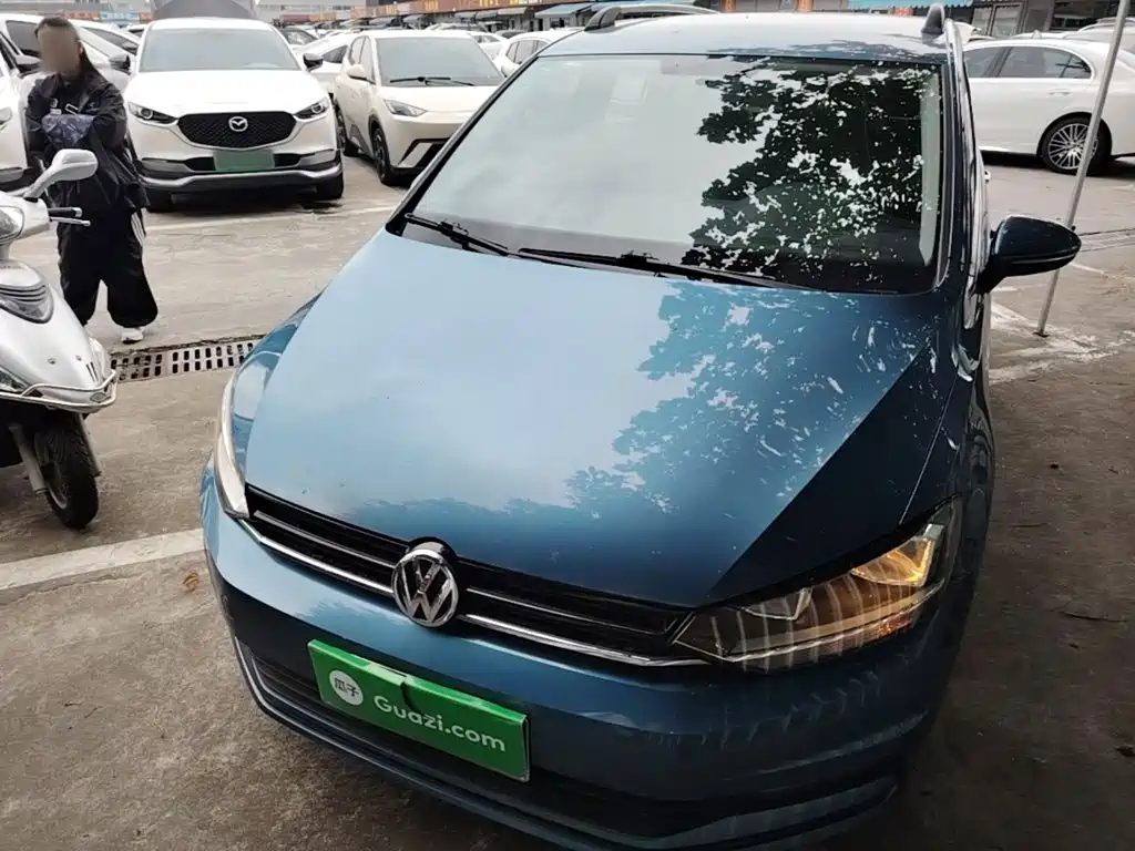 Volkswagen Touran — миниатюра 2