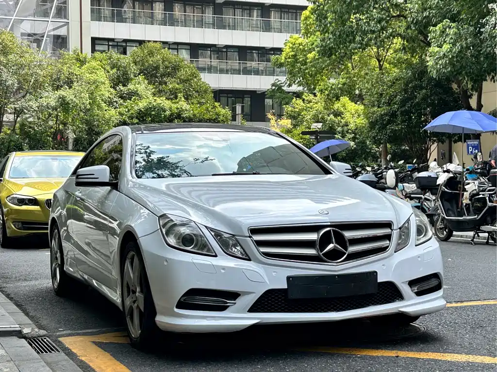 Mercedes-Benz E-Class (Import) — миниатюра 3