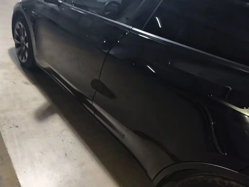 Tesla Model Y — миниатюра 22
