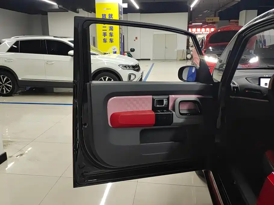 Baojun E300 — миниатюра 7
