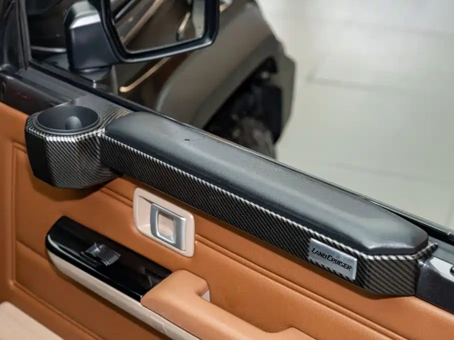 Toyota Land Cruiser — миниатюра 11