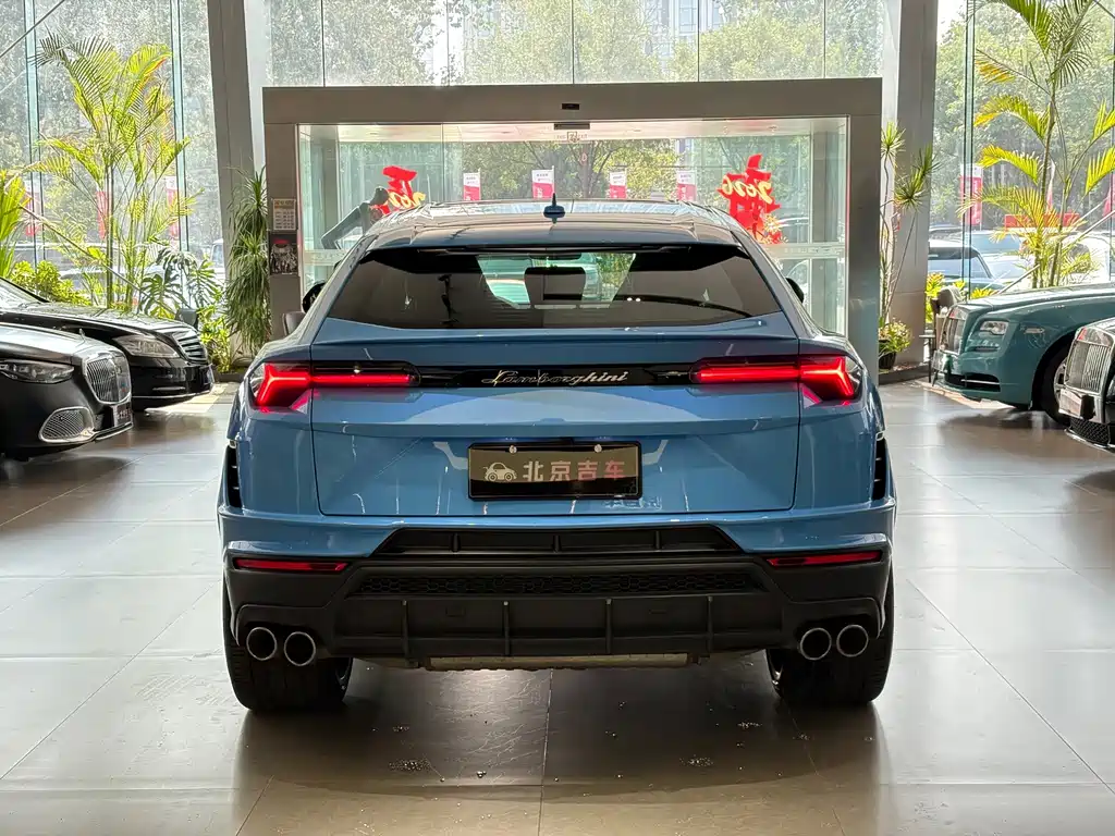 Lamborghini Urus — миниатюра 31