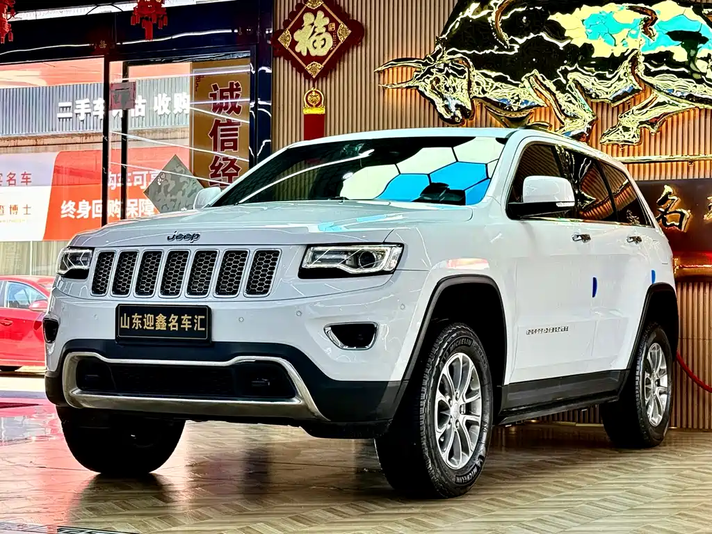 Jeep Grand Cherokee (Import) — миниатюра 4