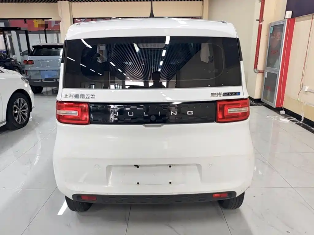 Wuling MINIEV — миниатюра 6