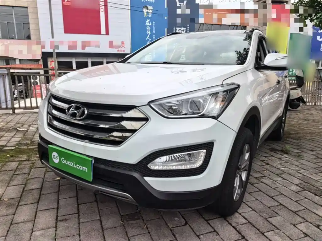 Hyundai Santa Fe 2015 2.0T AT 5 мест