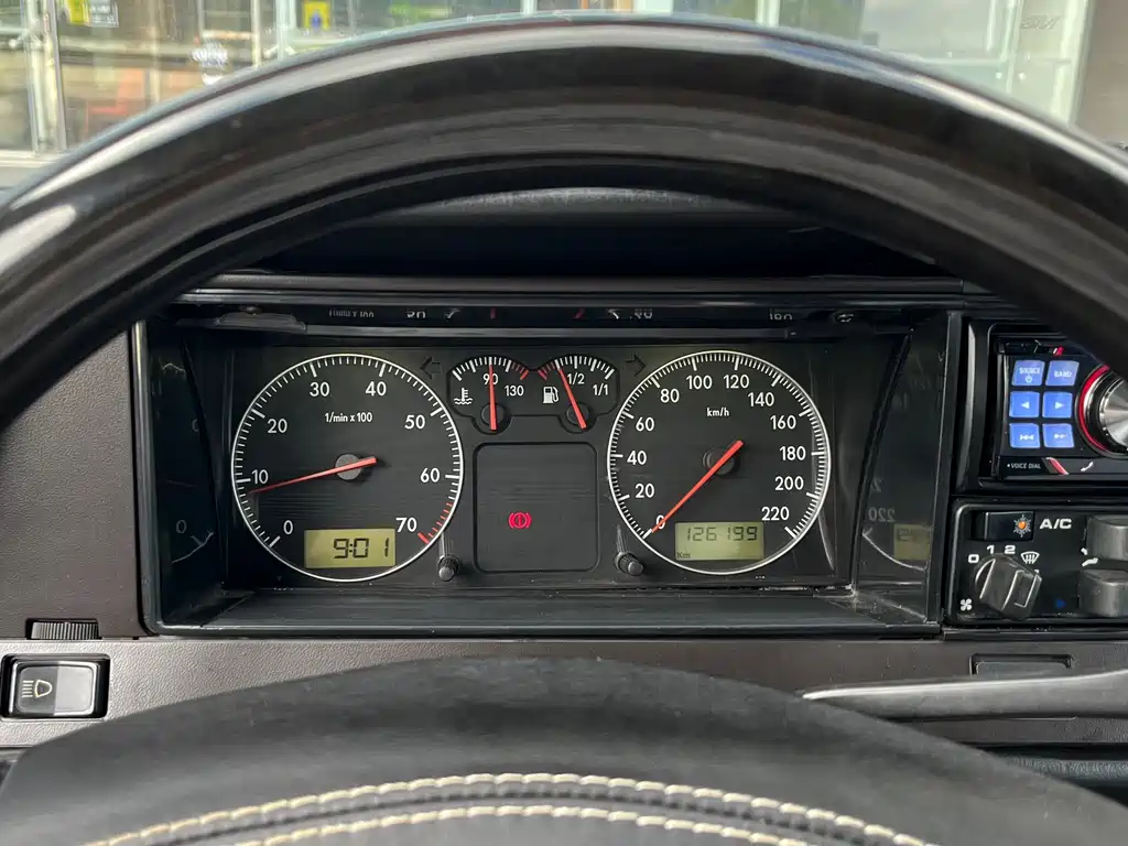 Volkswagen Santana Classic — миниатюра 9