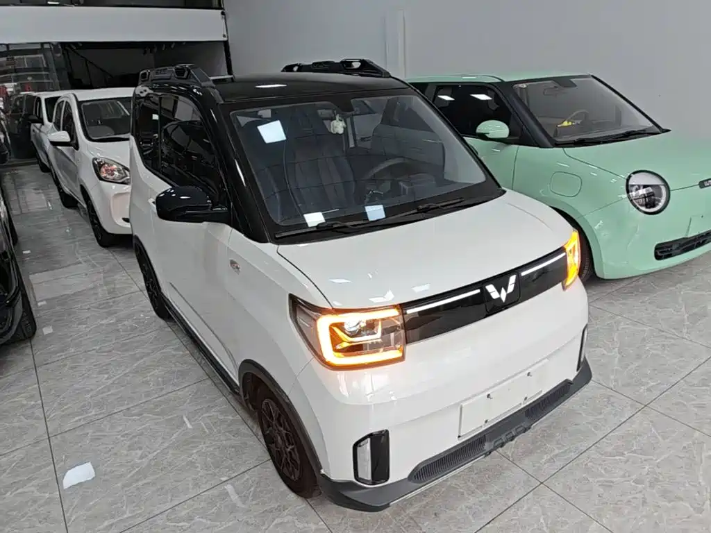 Wuling MINIEV — миниатюра 4