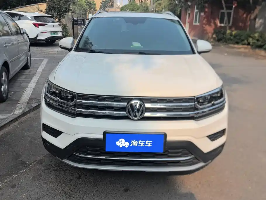 Volkswagen Tharu — миниатюра 2
