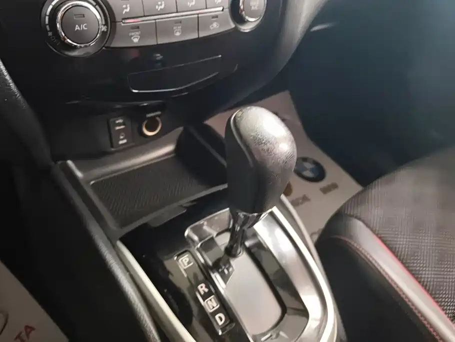 Nissan Qashqai — миниатюра 16