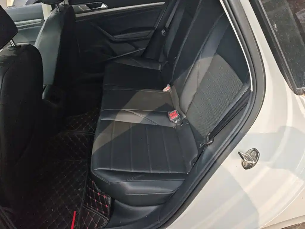 Volkswagen Lavida — миниатюра 17