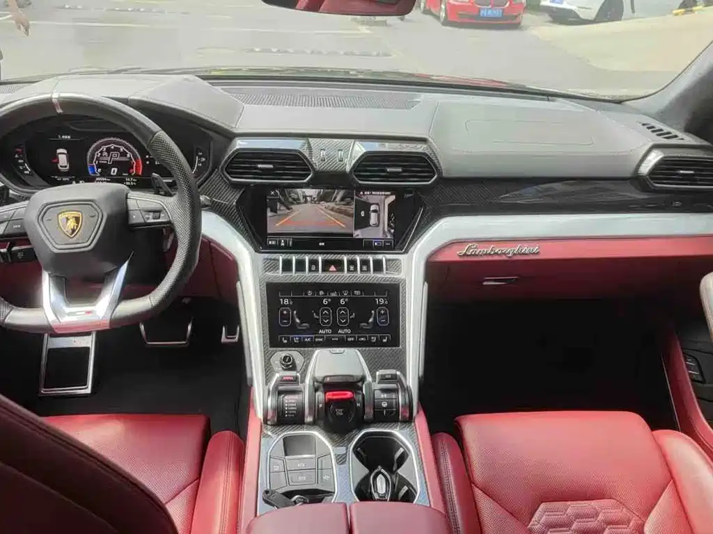 Lamborghini Urus — миниатюра 5