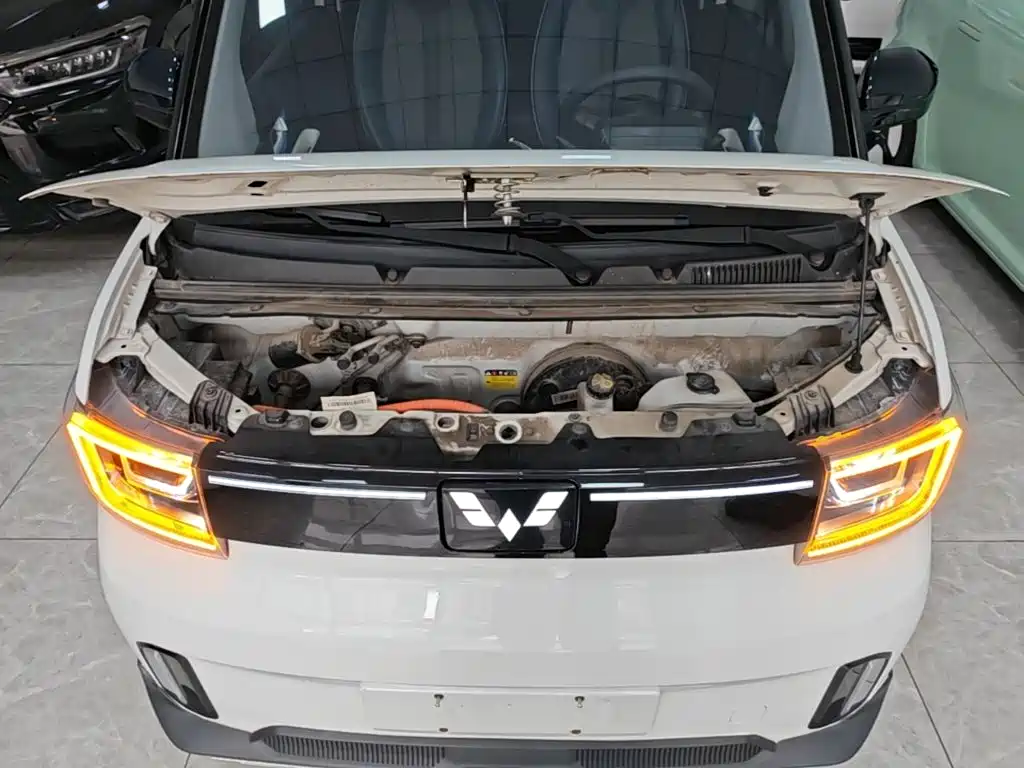 Wuling MINIEV — миниатюра 20