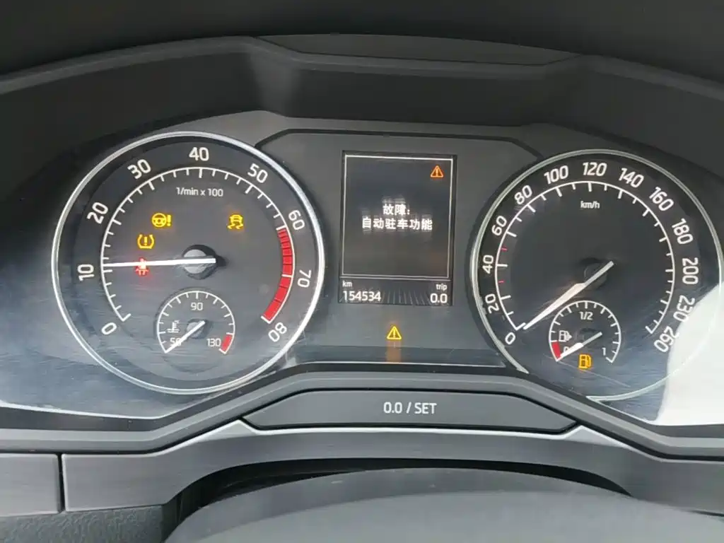 Skoda Superb — миниатюра 12