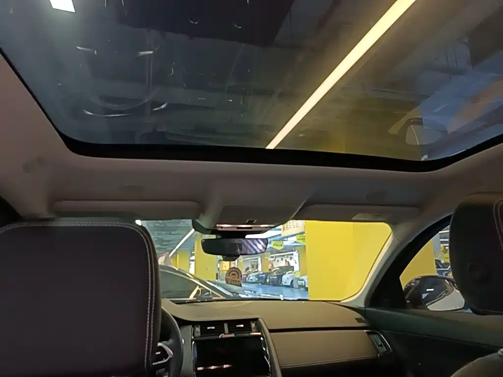 Jaguar E-PACE — миниатюра 18