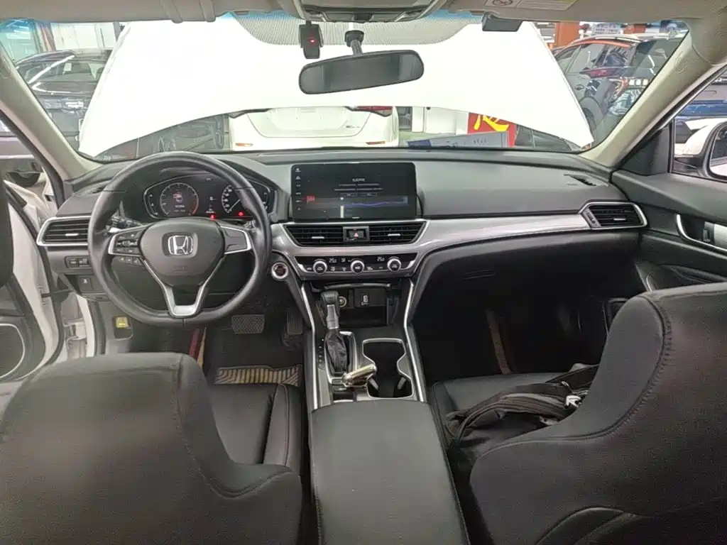 Honda Accord — миниатюра 10